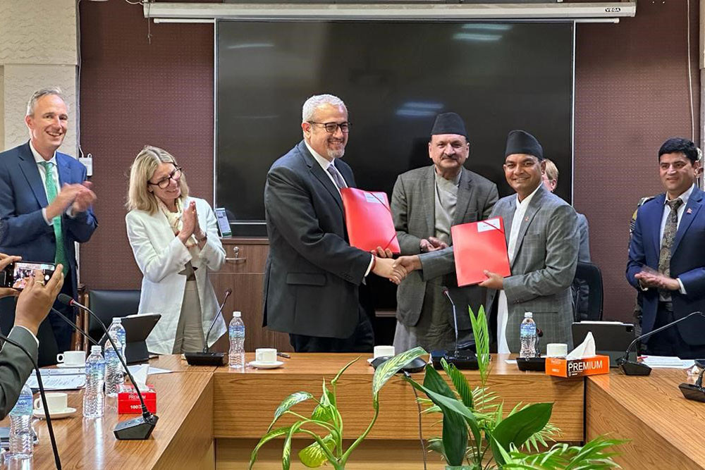 Govt, WB sign agreements for $100m concessional loan, $3.84m grant to strengthen health system